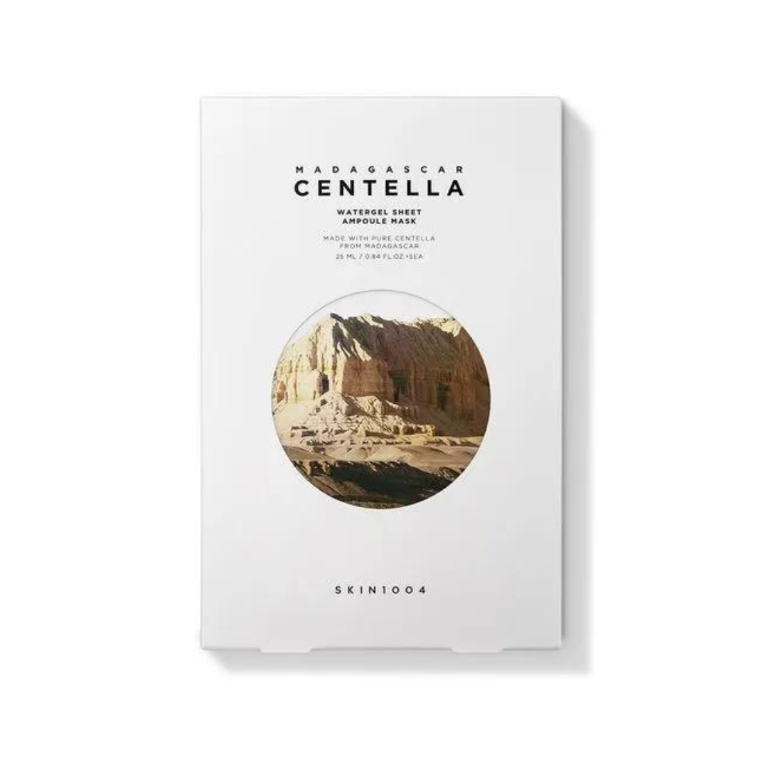 This nourishing sheet mask is delicately imbued with 25ml of serum boasting 51% Madagascan cica extract that instantly calms and hydrates sensitive skin while providing a lasting radiance. Corn mint oil is also included for a refreshing sensation and shine-control. 